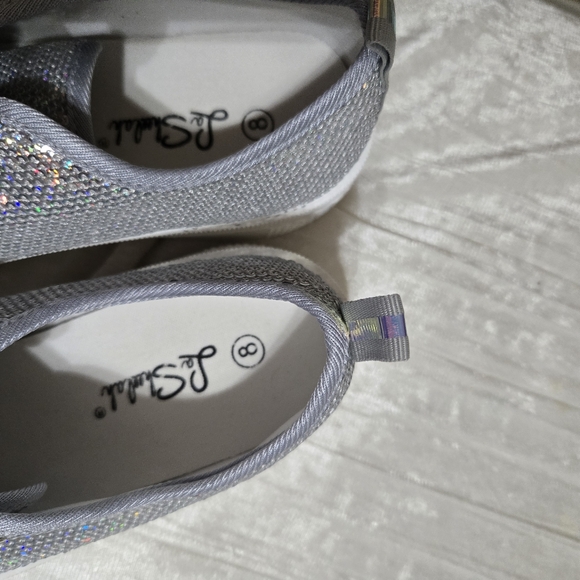 Blingy Silver Sneakers NWT never Worn Size 8 - Picture 6 of 6